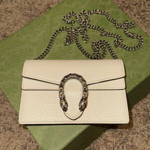 Gucci White Leather Dionysus Chain Wallet